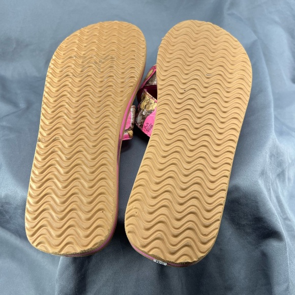 Realtree Women's Pink Open Toe Camo Criss Cross Slide Sandal Size 7/8 - Picture 4 of 6